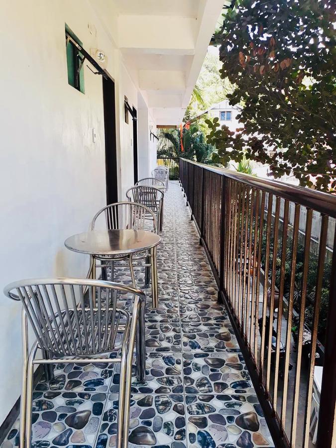 Ahras Place Корон Екстериор снимка