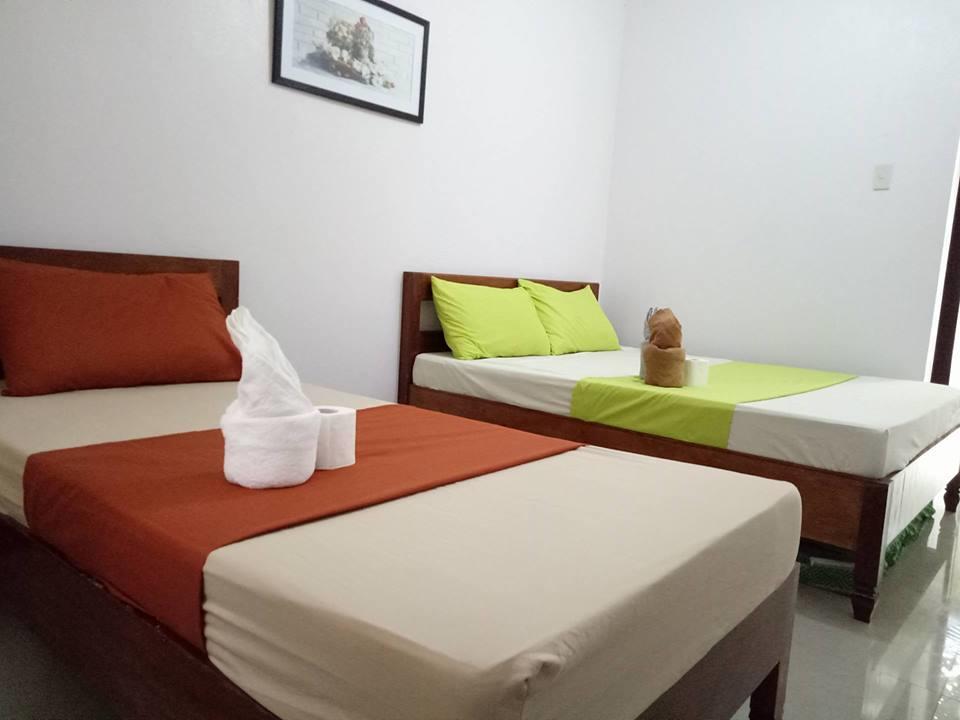 Ahras Place Корон Екстериор снимка
