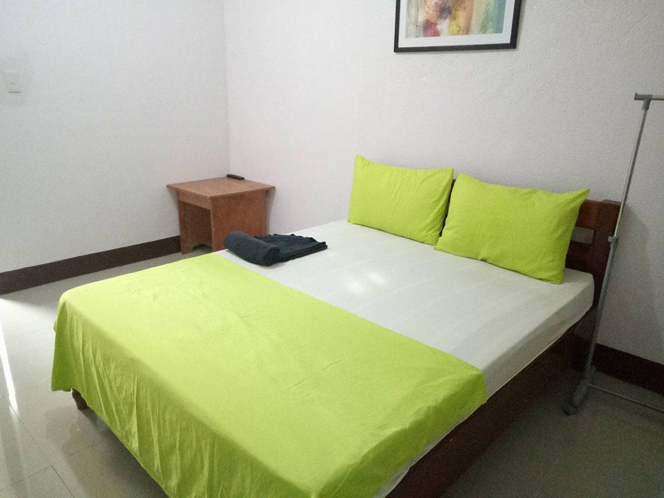 Ahras Place Корон Екстериор снимка