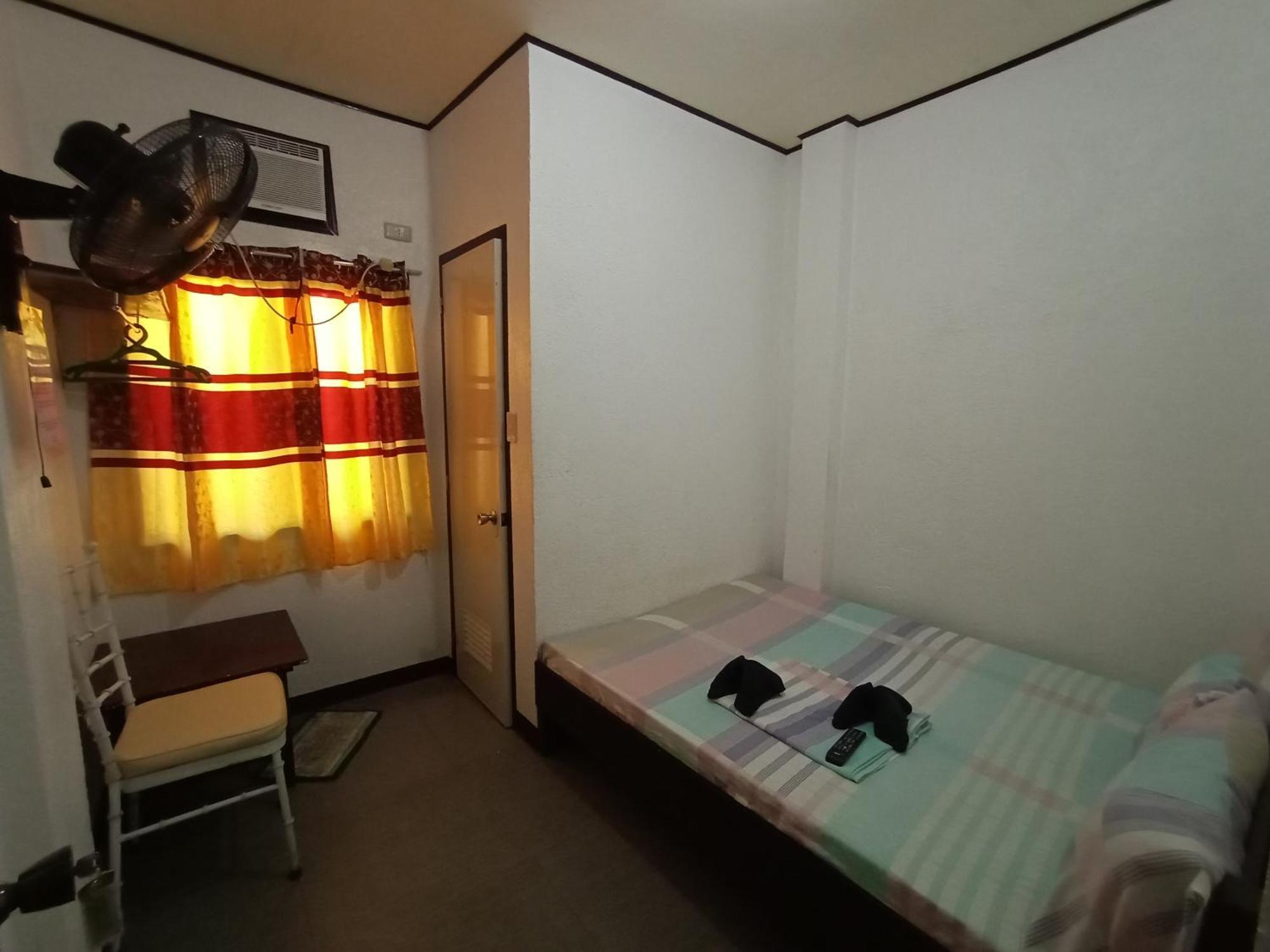 Ahras Place Корон Екстериор снимка